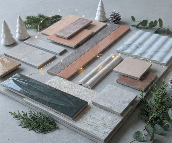 Firefly_Gemini Flash_make this a little christmassy but professional - minimal - modern 155175